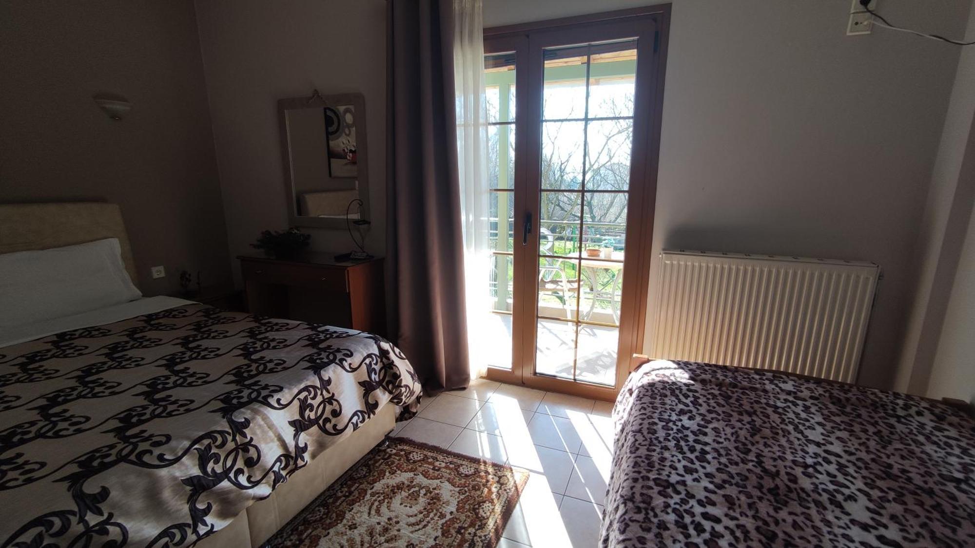 Zisis Garden Studios Yanya Oda fotoğraf